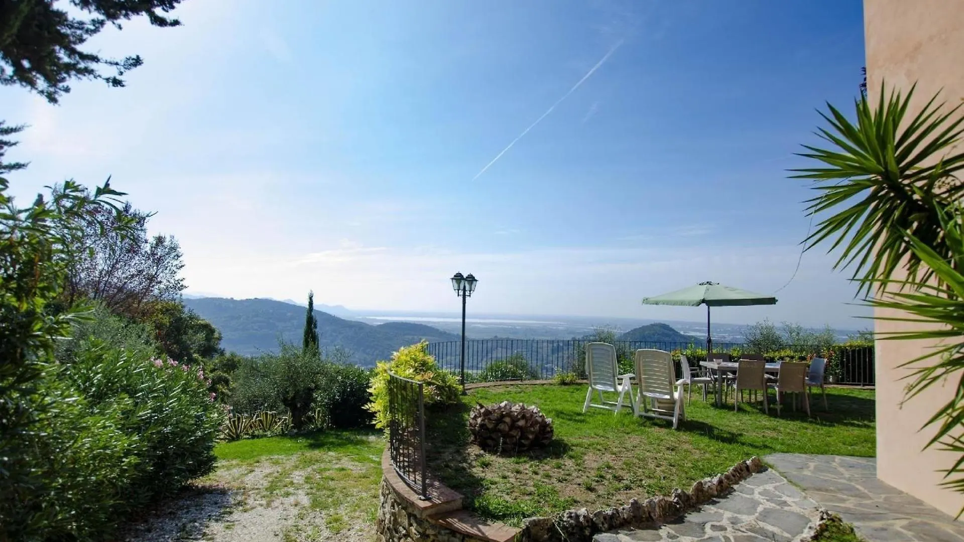 Schoenes Ferienhaus In Bargecchia Mit Grossem Garten Corsanico-Bargecchia Italy
